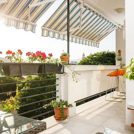 Sunset Oasis “velly” 1br W/ Sea View & Parking