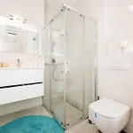 Sunset Oasis “velly” 1br W/ Sea View & Parking Split