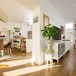 Sunset Oasis “velly” 1br W/ Sea View & Parking Apartamento Split