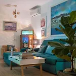 Sunset Oasis “velly” 1br W/ Sea View & Parking * Split