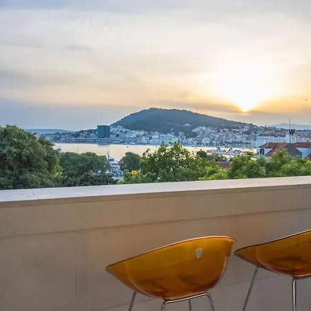 Apartment Sunset Oasis “velly” 1br W/ Sea View & Parking
