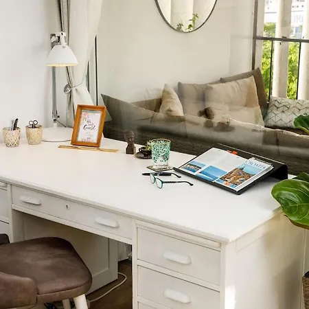 Lägenhet Sunset Oasis “velly” 1br W/ Sea View & Parking *