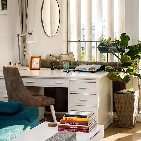 Lägenhet Sunset Oasis “velly” 1br W/ Sea View & Parking